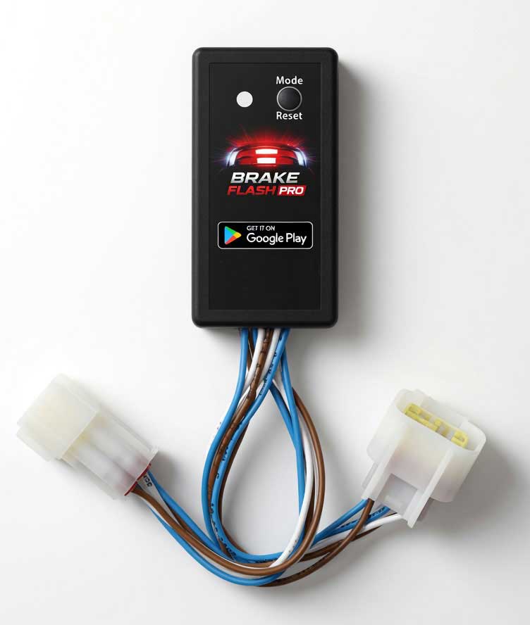 BrakeFlash Pro brake light strobe module for Voge SR3